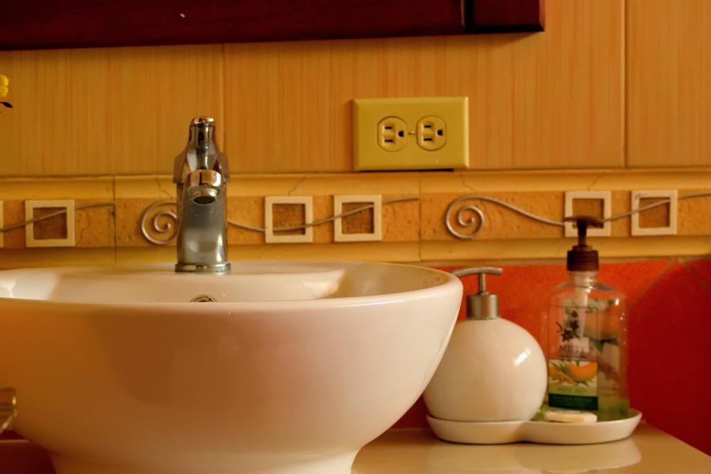 Hostal Duncan Puerto Ayora  Exteriér fotografie