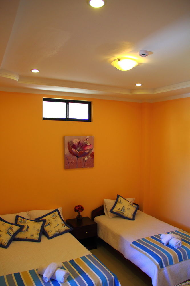 Hostal Duncan Puerto Ayora  Exteriér fotografie